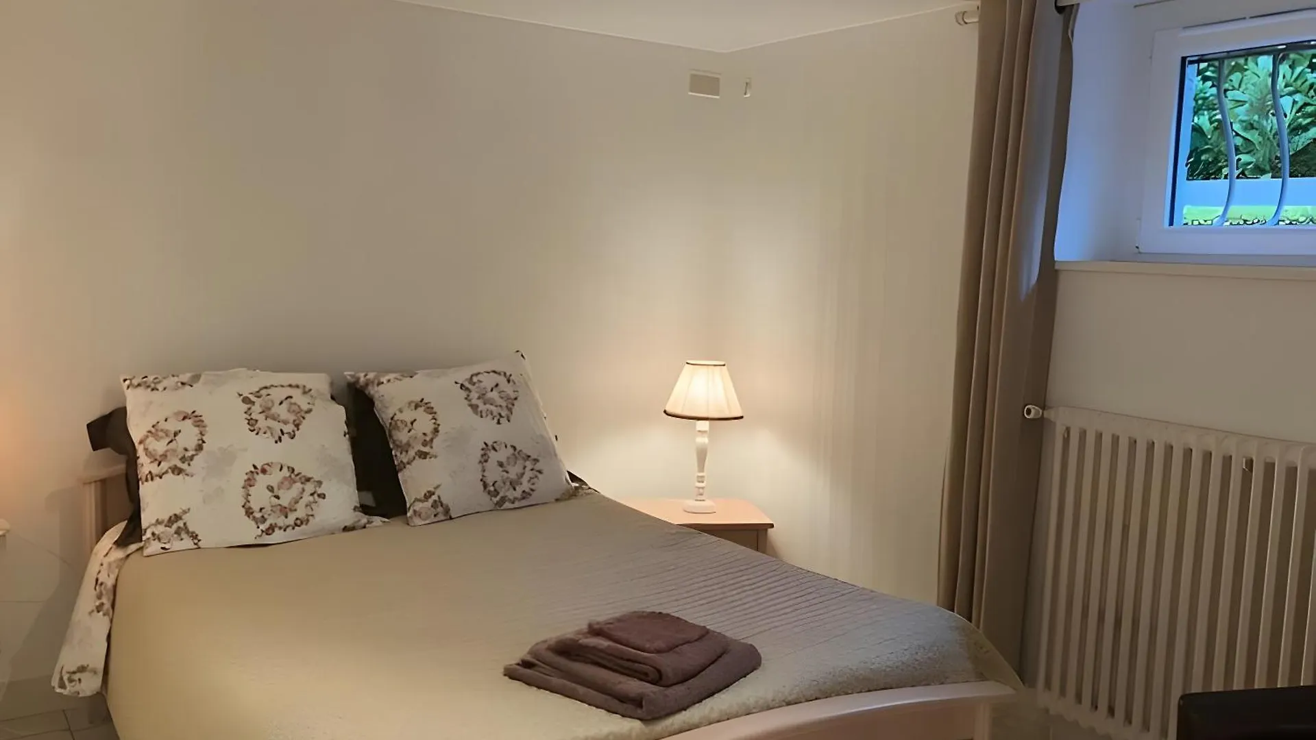 Charmant Appartement De Plein Pied Cancale 0*,